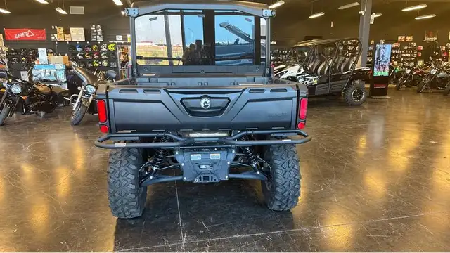 2025 CANAM DEFENDER LTD CAB HD10 in ATVs in Strathcona County - Image 4