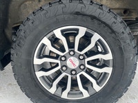 Selkirk GM Chevrolet Buick GMC Safety Equipment Airbags, Dual-stage frontal airbags for driver and f... (image 5)