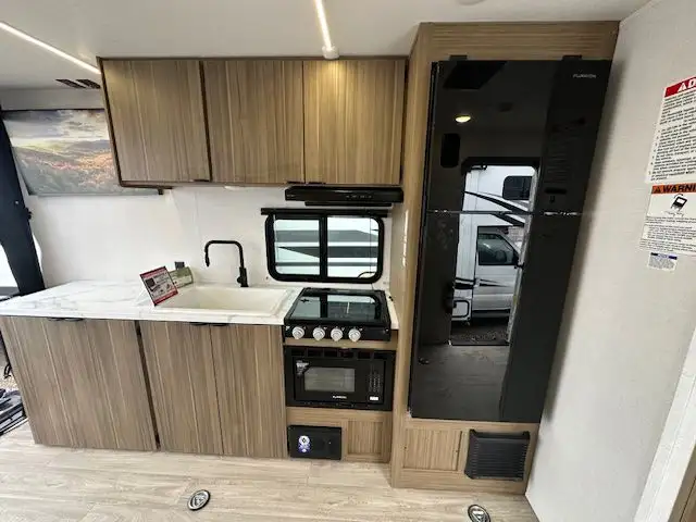 2026 FOREST RIVER SALEM FSX 189RTK in Travel Trailers & Campers in London - Image 13
