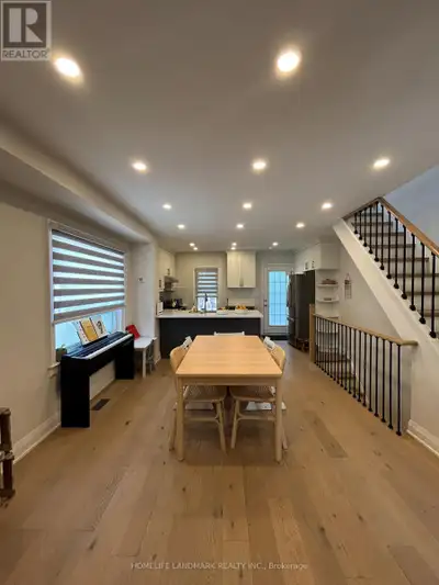 111 GREER ROAD Toronto (Lawrence Park North), Ontario