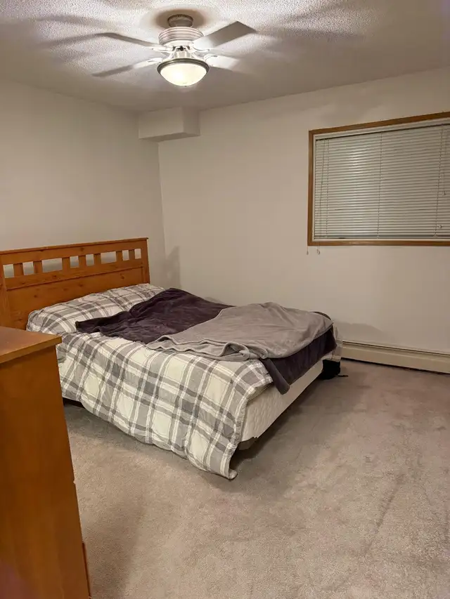 Gorgeous 2 bedroom condo in the prestigious area of Lindenwoods