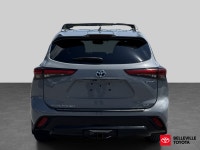 Welcome to Belleville Toyota! Power Windows, Heated Front Seats, 6 Speakers, Traction Control Vitres... (image 5)