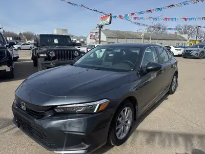 Hood and roof PPF . Engine: 2 L/100Km City: 7.7 L/100Km Hwy: 6.0 Safety Equipment Traffic Jam Assist...