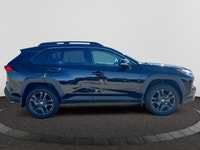 Check out this vehicle's pictures, features, options and specs, and let us know if you have any ques... (image 5)