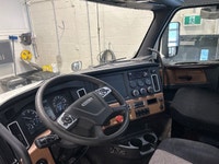 2019 Freightliner T12664ST 2019 FREIGHTLINER T12664ST;Heavy Duty Trucks - CONVENTIONAL W/O SLEEPER P... (image 9)
