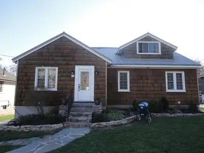 Exceptional 1 bedroom unit with utilities included!!