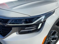 This Kia Seltos has a dependable Regular Unleaded I-4 2.0 L/122 engine powering this Variable transm... (image 8)