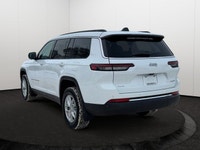 SPECIAL OFFER! Cloth Seats, Heated Front Seats, Heated Steering Wheel, 8.4 Touchscreen Display, Appl... (image 3)