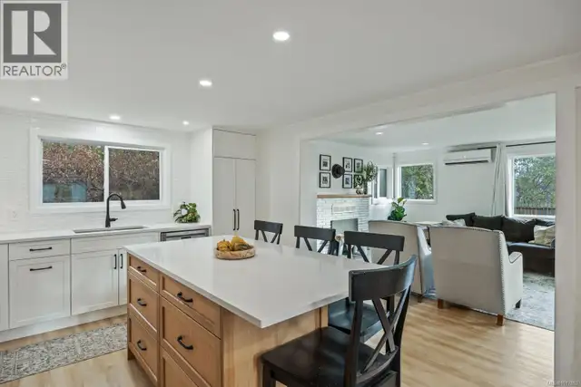 1314 Docliddle Rd Comox, British Columbia in Houses for Sale in Comox / Courtenay / Cumberland - Image 3