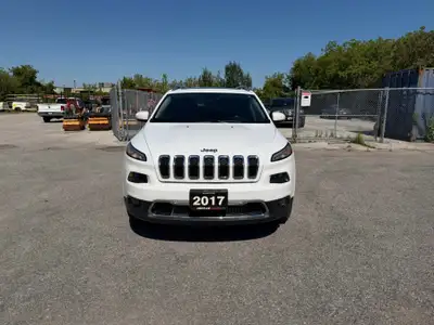 2017 Jeep Cherokee Limited Well-Maintained! Limited Edition, loaded with Navigation, Backup Camera,...