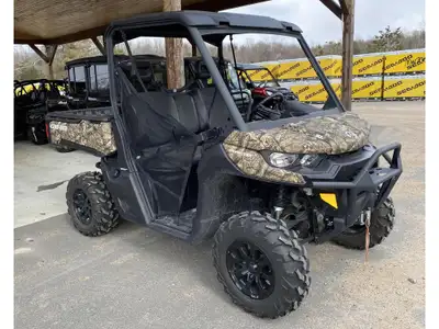 2023 Can-Am DEFENDER XT HD10 (8CPH) 2023 Can-Am Defender XT HD10 Powered by Rotax V-Twin 976 cc 82 h...