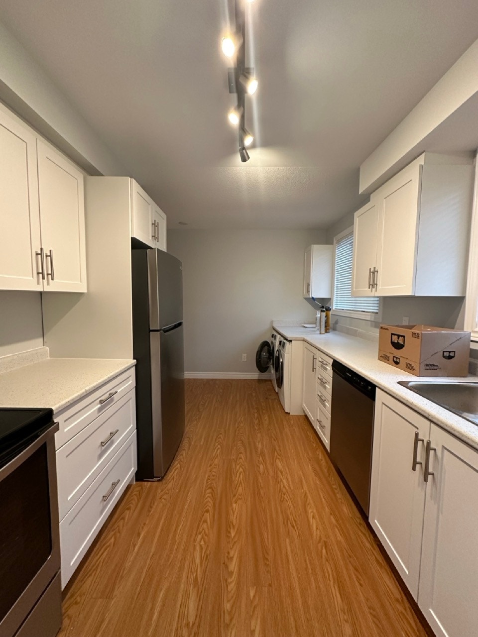 3-BEDROOM MAIN FLOOR HOME 4