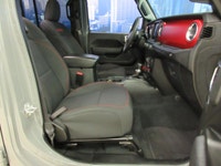 JEEP WRANGLER UNLIMITED RUBICON 2023 4X4 TOUT ÉQUIPÉ / GPS NAVIGATION / CAMÉRA DE RECUL / PUSH START... (image 9)