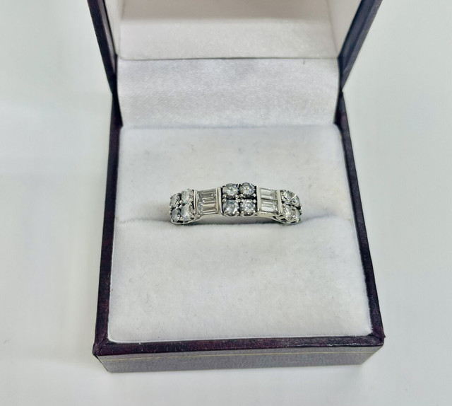 High End Estate Sale Elegant 14Karat White gold anniversary ring in Jewellery & Watches in Calgary - Image 3
