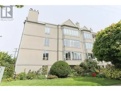 Welcome to the Hearthstone! This south-facing top-floor suite has it all - situated in the heart of...