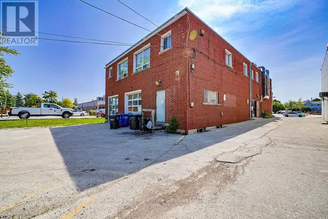 2307 - 2309 LAKESHORE ROAD W Oakville (BR Bronte), Ontario in Commercial & Office Space for Sale in Oakville / Halton Region - Image 21