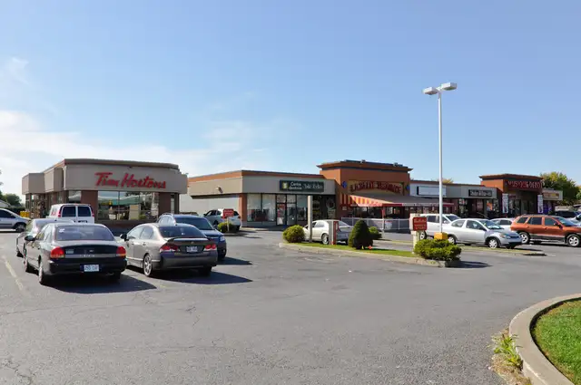 St-Jean-sur-Richelieu - Local à louer 2200 pc