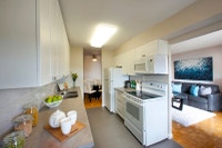 OPEN HOUSE EVERY FRIDAY FROM 1 PM - 4 PM SPACIOUS 3-BEDROOM APARTMENT FOR RENT IN BARRIE! SELECT APA... (image 8)