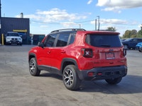 Come see this certified 2021 Jeep Renegade Trailhawk 4WD | Pano Sunroof | Kenwood Audio | Trailer Gr... (image 2)