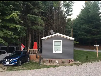 This 4 year old unit is in like new condition. It features 2 bedrooms with built in night stands, dr...