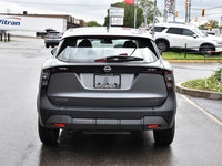 Heated Seats, Blind Spot Detection, Lane Departure Warning, Apple CarPlay, Android Auto! Make the mo... (image 8)