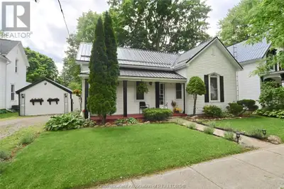This little doll house dream is thoroughly renovated and ready for its new owner to turn the key and...