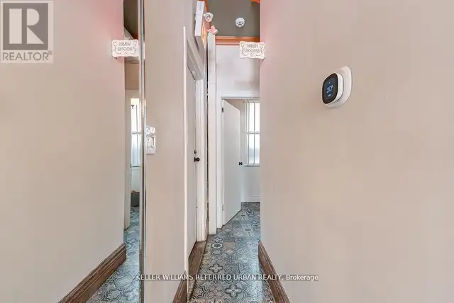 1118 QUEEN STREET E Toronto (South Riverdale), Ontario in Commercial & Office Space for Sale in City of Toronto - Image 18