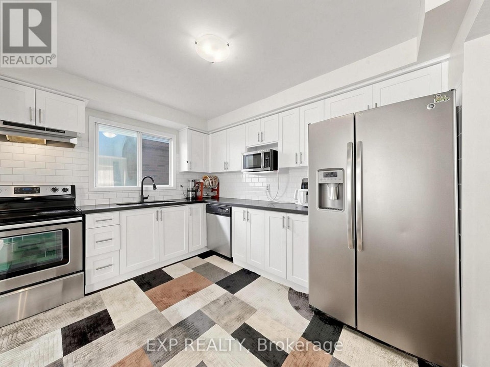 4+1 Bedroom Detached Home for Sale in Whitby | In-Law Suite, photo 3 of 6