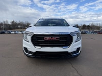 Certified, Heated Seats, Apple CarPlay, Android Auto, Remote Start, Lane Keep Assist! From the impre... (image 1)