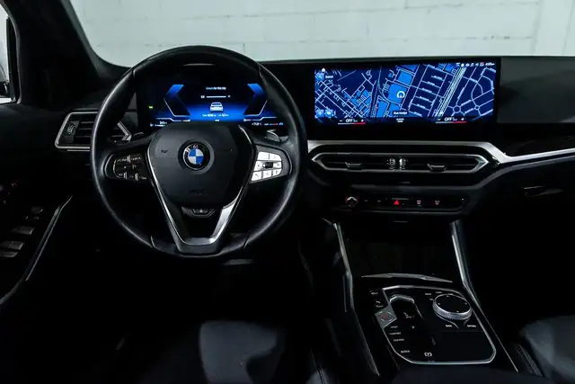 2023 BMW 3 Series 330i xDrive | Groupe Premium | Volant in Cars & Trucks in City of Montréal - Image 13