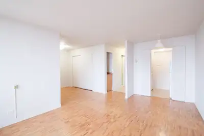 Akelius studio apartment for rent. Located near Du Fort in the Downtown - Guy Concordia neighborhood...