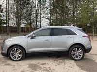 // ACCIDENT FREE!! // // SINGLE OWNER! // Meet the 2024 Cadillac XT5 Premium Luxury AWD, a refined S... (image 9)