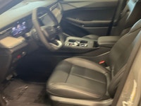 Introducing the New 2026 Jeep Cherokee Limited 4x4, an SUV that combines style and functionality in... (image 9)
