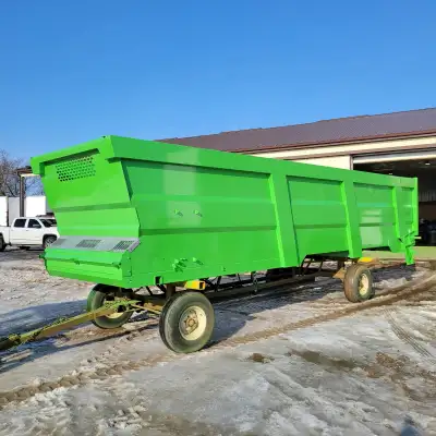 AS NEW 26ft. Long Life Floor X-Spreader Box for Sale!, View more