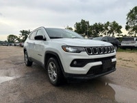 | GPS Navigation | Apple CarPlay/Android Auto | Dual-Pane Panoramic Sunroof | Heated Front Seats | H... (image 1)