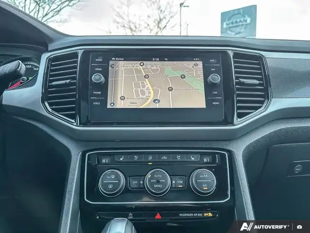 2021 Volkswagen Atlas Cross Sport Highline in Cars & Trucks in Ottawa - Image 19