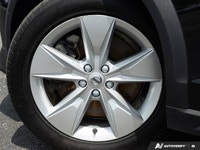 Turbocharged,All Wheel Drive,MP3 Capability,Mirror Memory,Auxiliary Audio Input,Rear Parking Aid,Ste... (image 5)