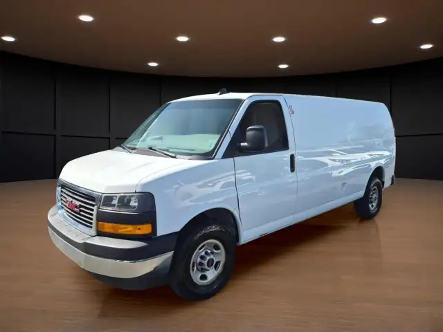2022 GMC Savana 2500 Work Van CARFAX, READY FOR WORK, CALL NOW!!