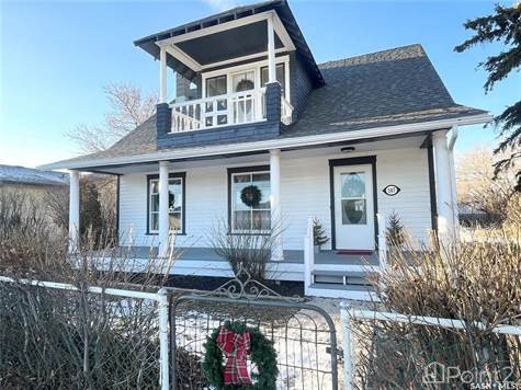 307 Lonsdale STREET in Houses for Sale in Saskatoon - Image 2