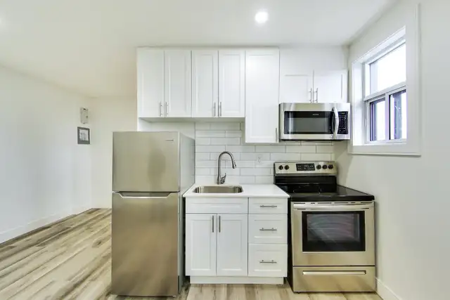 Gorgeous Studio Apartment! in Long Term Rentals in Windsor Region - Image 5