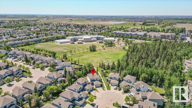 1717 ROBERTSON PL SW Edmonton, Alberta in Houses for Sale in Edmonton - Image 3