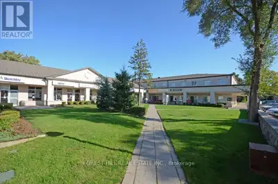 Location, Location! The Links plaza located in a very affluent area located near Yonge and Highway 4...