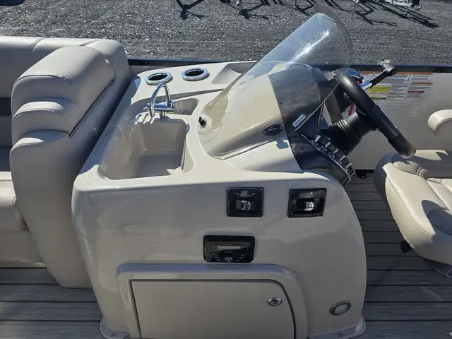 2020 Princecraft QUORUM 23 XT in Powerboats & Motorboats in Québec City - Image 15