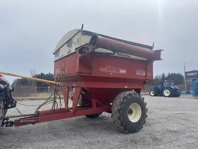2000 KILLBROS 590 GRAIN CART STOCK #A115914 600 BUSHEL CAPACITY ROLL TARP 1000 RPM PTO SCALE TECH SC...