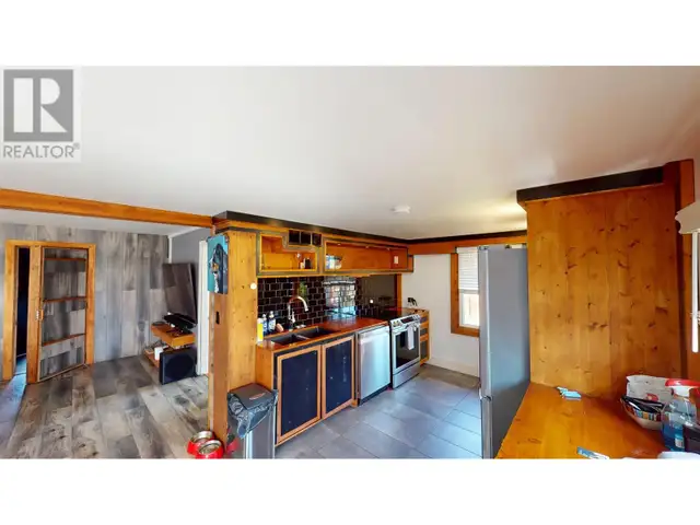 11004 101 AVENUE Fort St. John, British Columbia in Houses for Sale in Fort St. John - Image 8