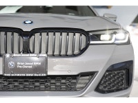 2022 BMW 5 Series 530e iPerformance 2.0L 4-Cylinder AWD 8-Speed Automatic EXTERIOR - BERNINA GREY AM... (image 3)