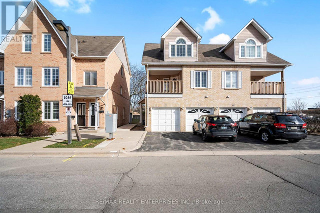 #207 -2055 WALKERS LINE Burlington, Ontario in Condos for Sale in Oakville / Halton Region