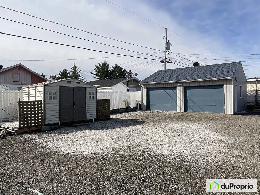 $425,000 - Bungalow for sale in Dolbeau-Mistassini — photo 2