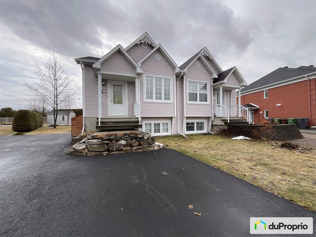 $349,900 - Semi-detached in Sherbrooke (St-Élie-d'Orford) — photo 2