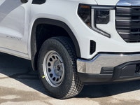 5.3L V8 engine for powerful performance | 4x4 drive system ideal for Canadian conditions | Advanced... (image 3)